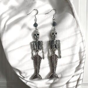 Hand made - Skeleton Earrings